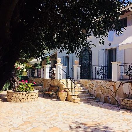 Villa Ampelaki "30 Meters To Beach" パレオカストリッツア エクステリア 写真