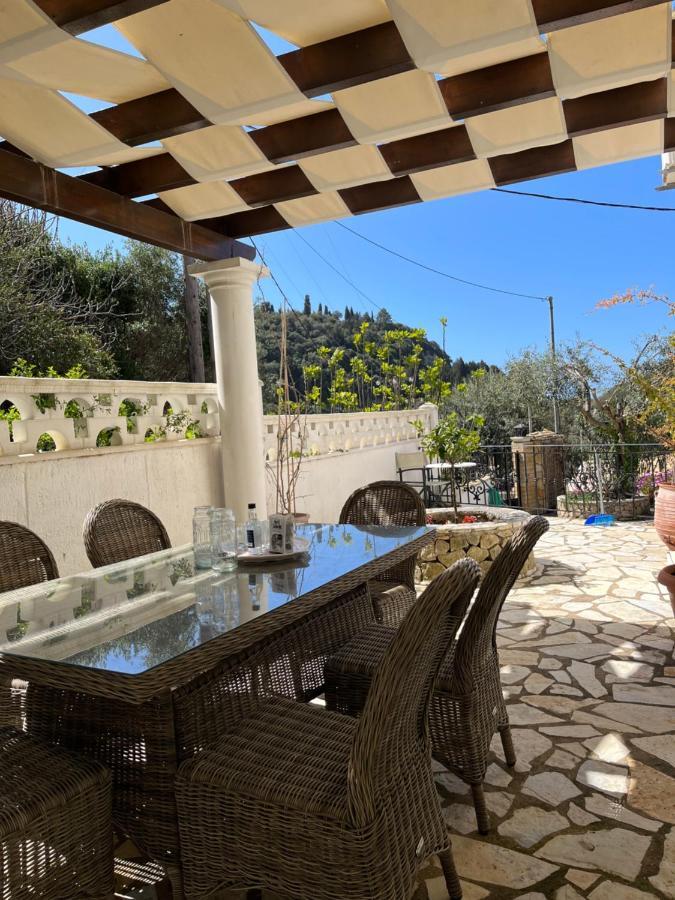 Villa Ampelaki "30 Meters To Beach" パレオカストリッツア エクステリア 写真